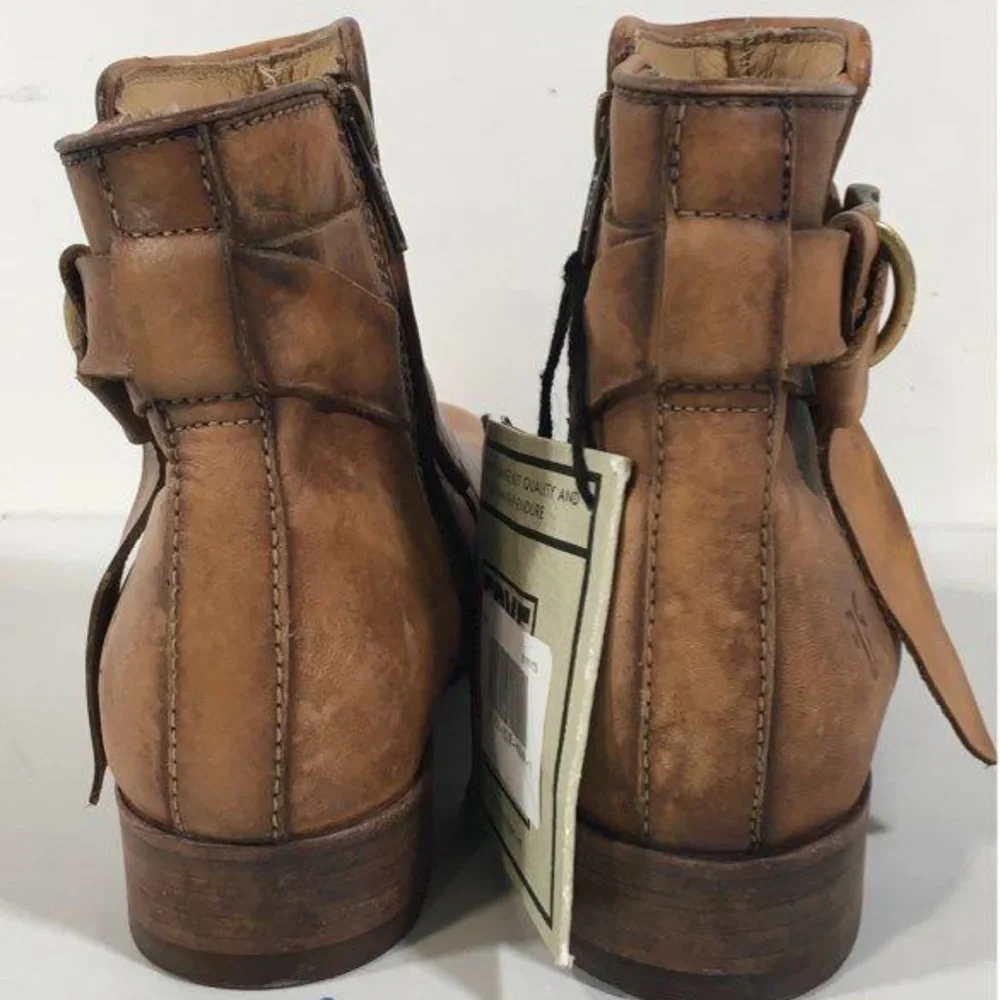 NEW!! Women’s Frye Tan Distressed Leather Buckle Ankle Boot Size 5.5B